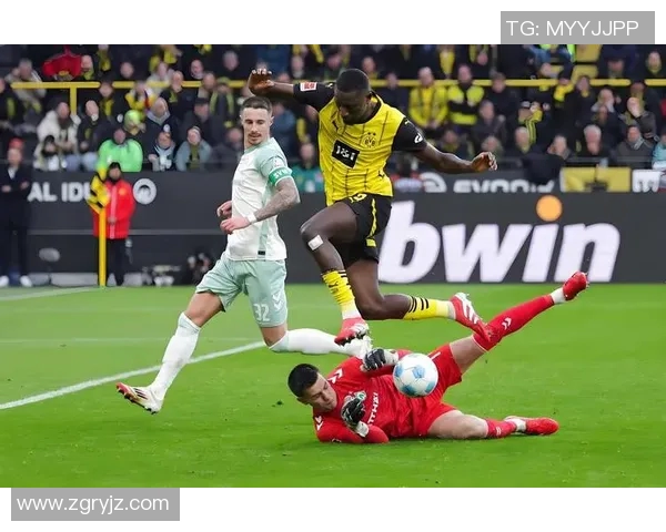 足球明星在赛场上的精彩表现与成就分析及其对足球运动的影响